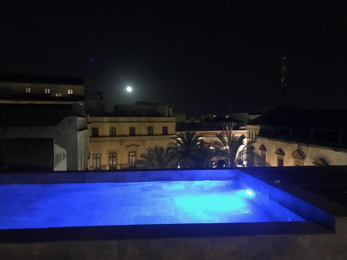 Casa Palacio En Jerez De La Frontera Con Piscina Privada Extérieur photo